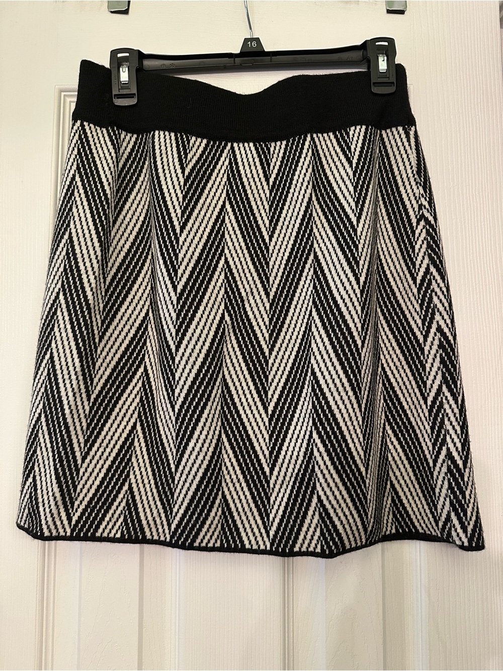 Fenn Wright Manson Black and Cream Chevron Knit A-Line Skirt